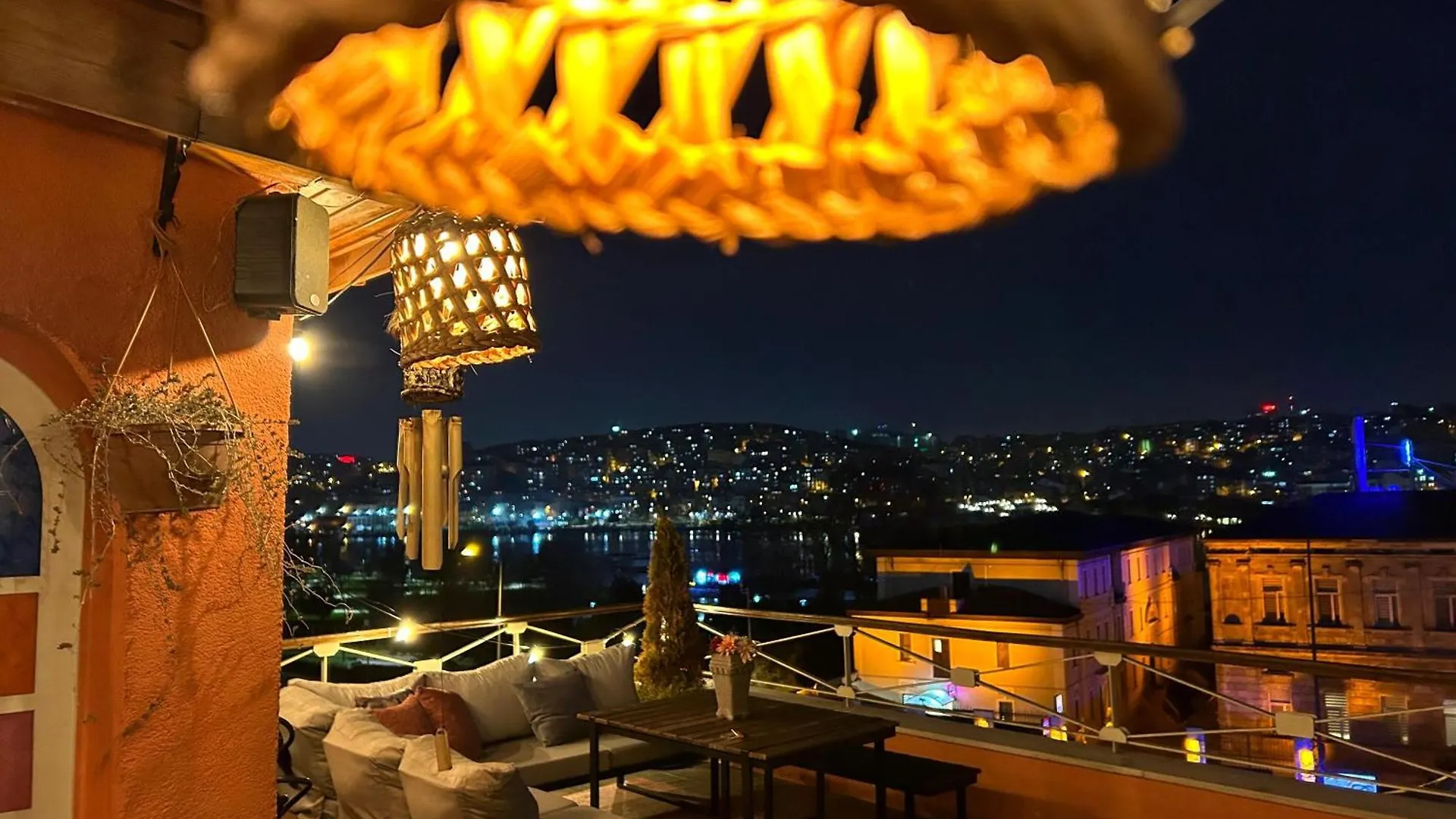 Waterfront Villa By The Tram - Private Terrace With Dome & Golden Horn View In Fatih Provincia di Provincia di Istanbul 0*,