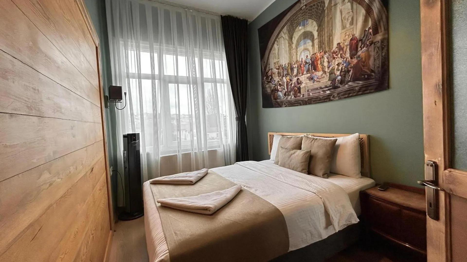 Waterfront Villa By The Tram - Private Terrace With Dome & Golden Horn View In Fatih Istanbul 0*,
