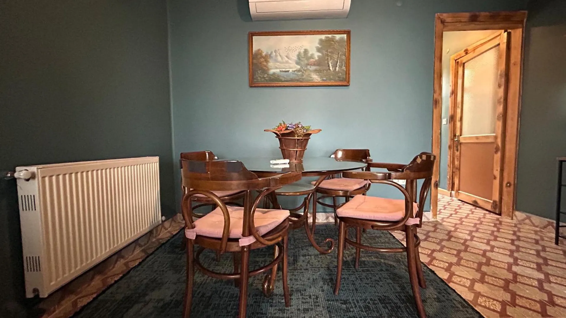 Waterfront Villa By The Tram - Private Terrace With Dome & Golden Horn View In Fatih Istanbul Holiday home