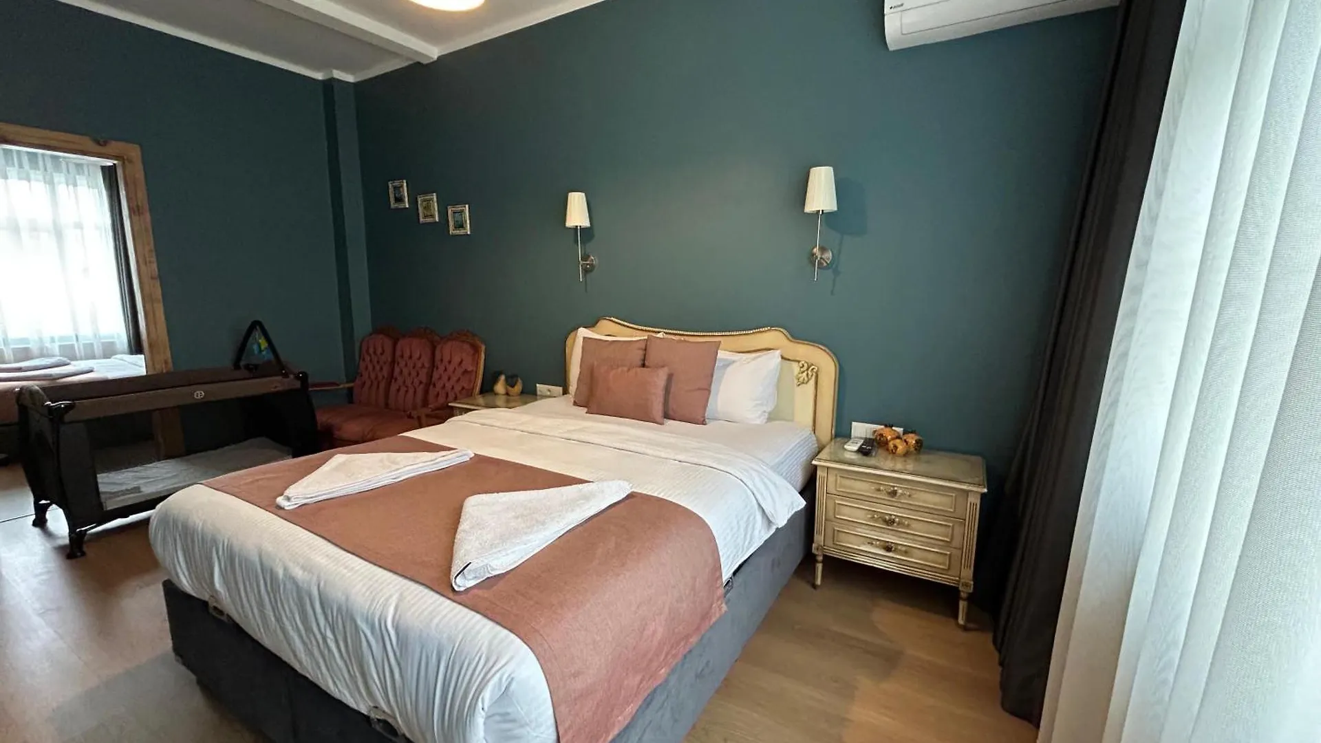 Holiday home Waterfront Villa By The Tram - Private Terrace With Dome & Golden Horn View In Fatih Istanbul Turkey