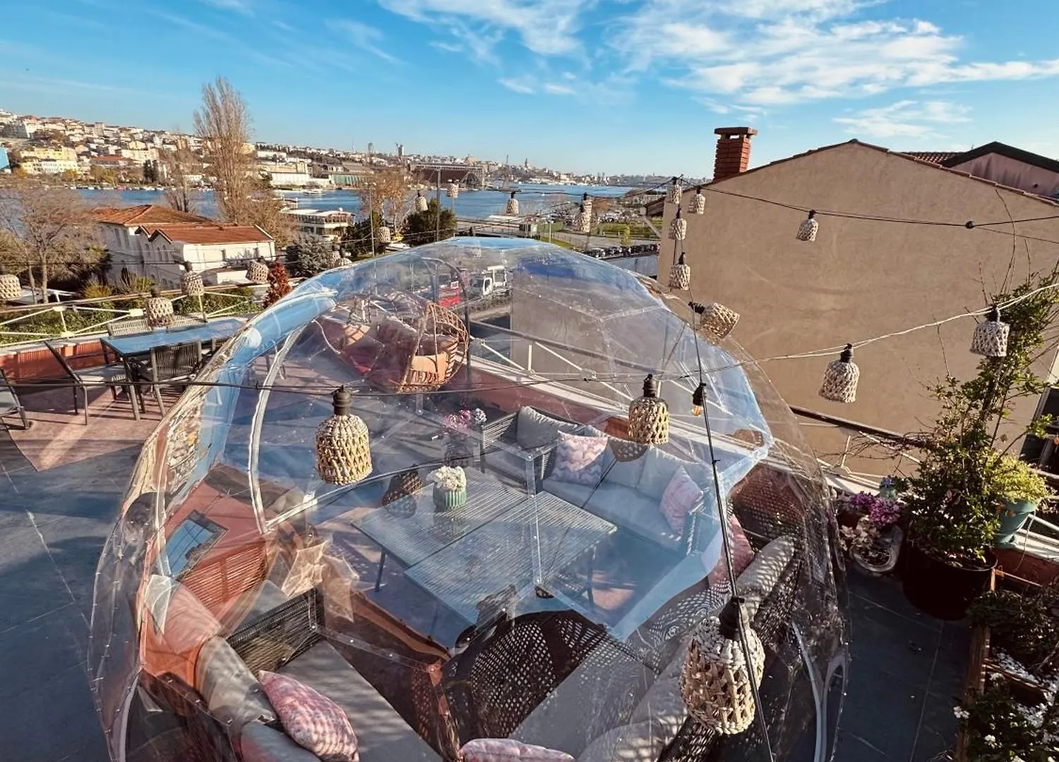 Waterfront Villa By The Tram - Private Terrace With Dome & Golden Horn View In Fatih Istanbul